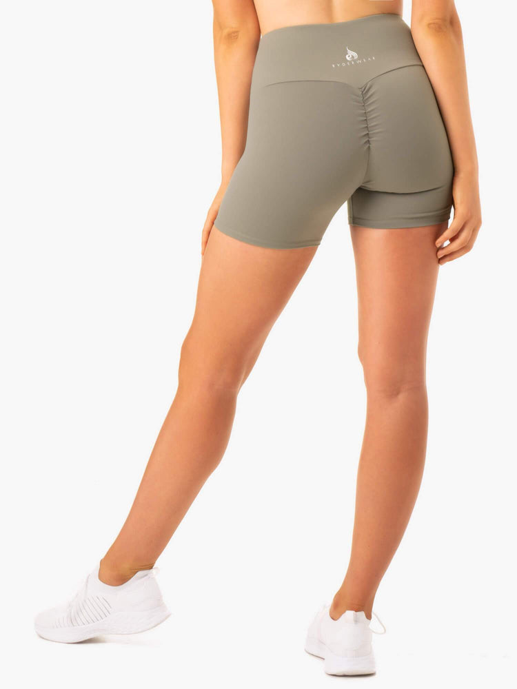 Shorts Ryderwear Staples Scrunch Bum Mid Length Kaki Femme | ZEF-80596024